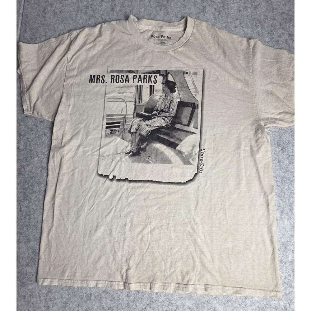 Rosa Parks Graphic T-Shirt Tan Mens Medium Civil Rights Bus Photo Cotton Tee